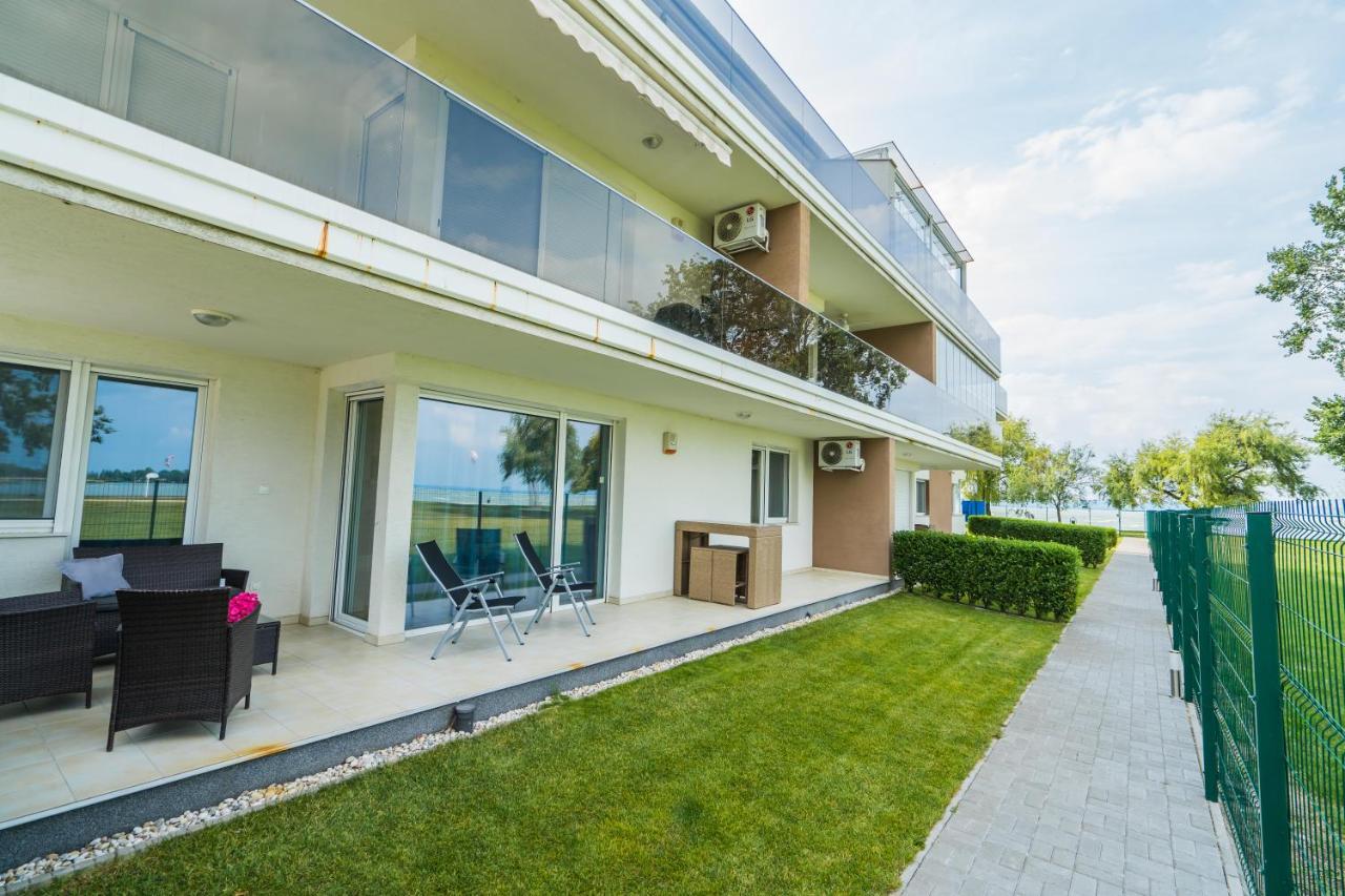 Myflat Luxy Beach Apartment ชิโอฟก ภายนอก รูปภาพ
